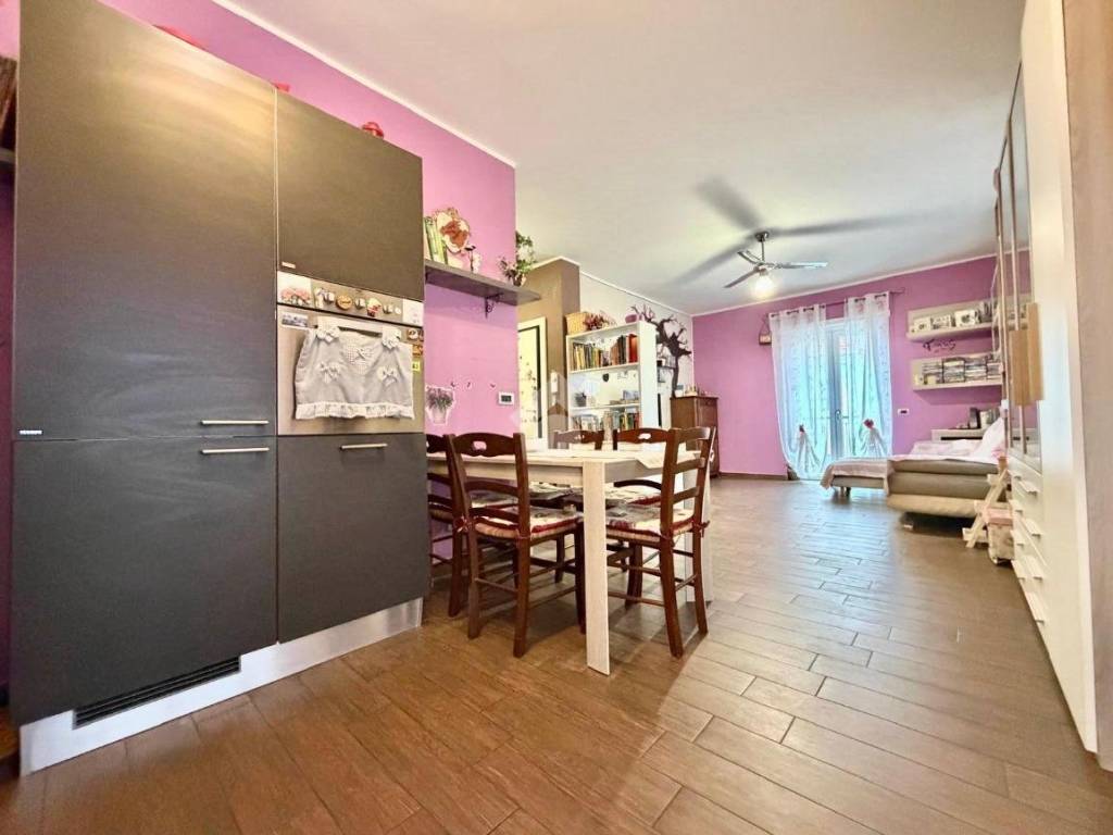 Villa a Orbassano in Via Luigi Einaudi, 49 - Foto 4