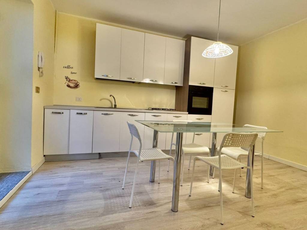 Appartamento a Domodossola in Via Attilio Binda, 6 - Foto 2