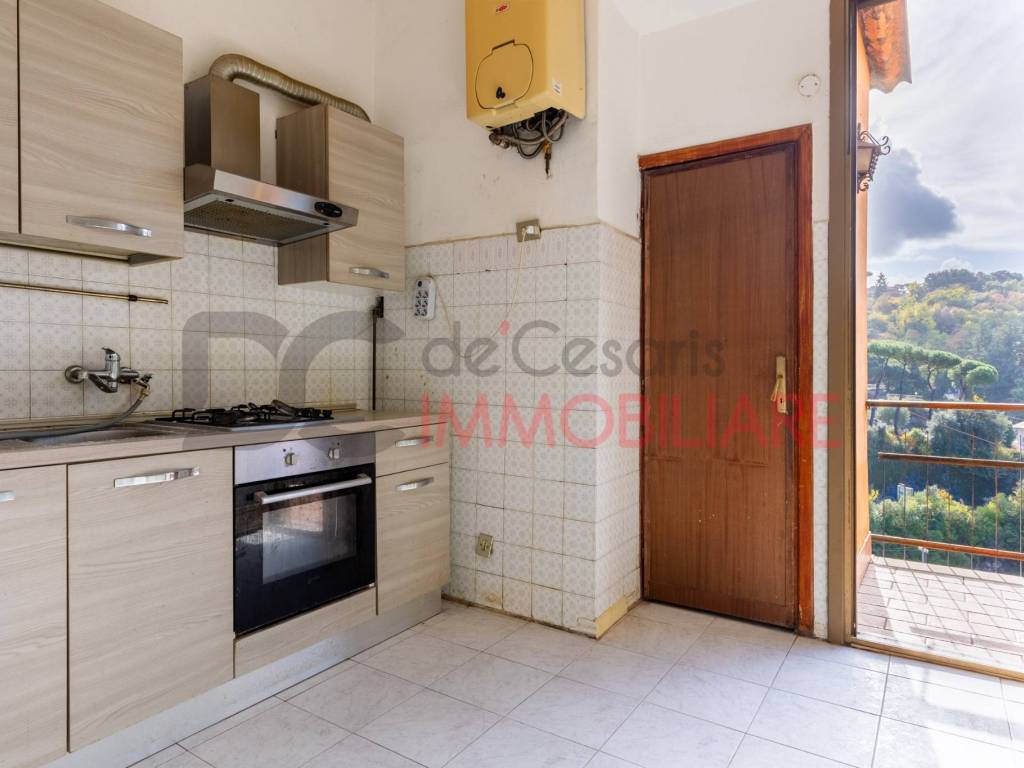 Appartamento a Marino in Via Cesare Battisti - Foto 4