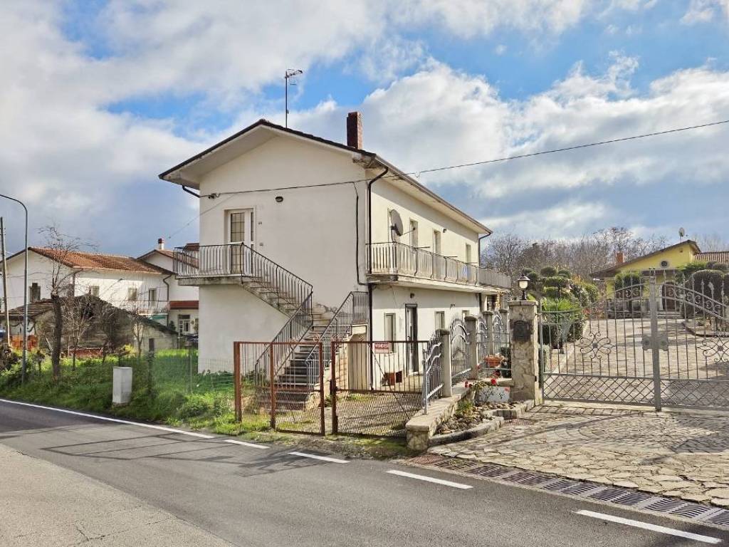 Casa indipendente a Vallesaccarda in SP 144, 101 - Foto 2