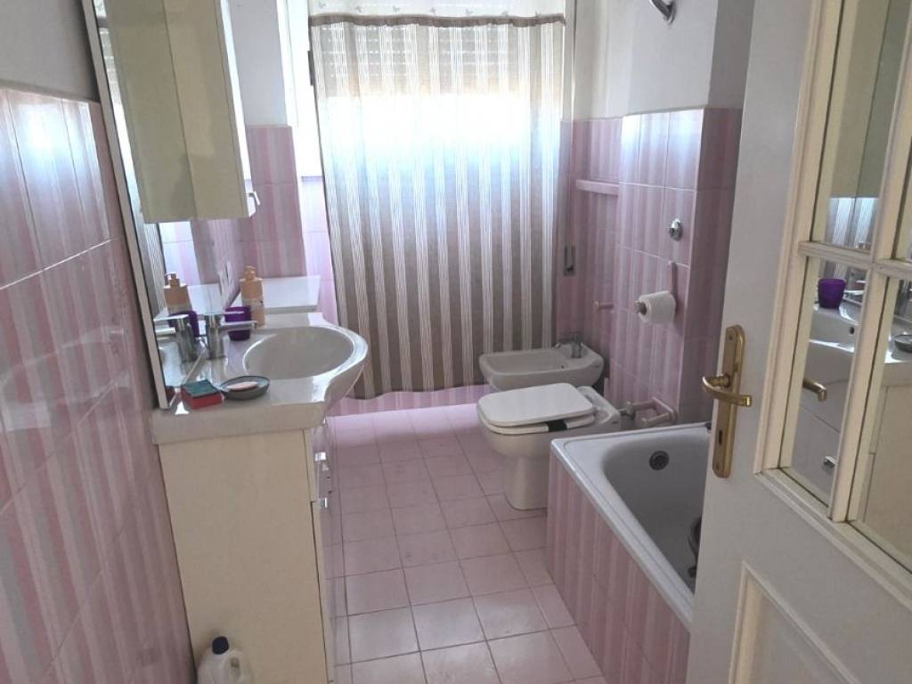 Appartamento a Ciampino in Via Carlo Pirzio Biroli, 202 - Foto 4