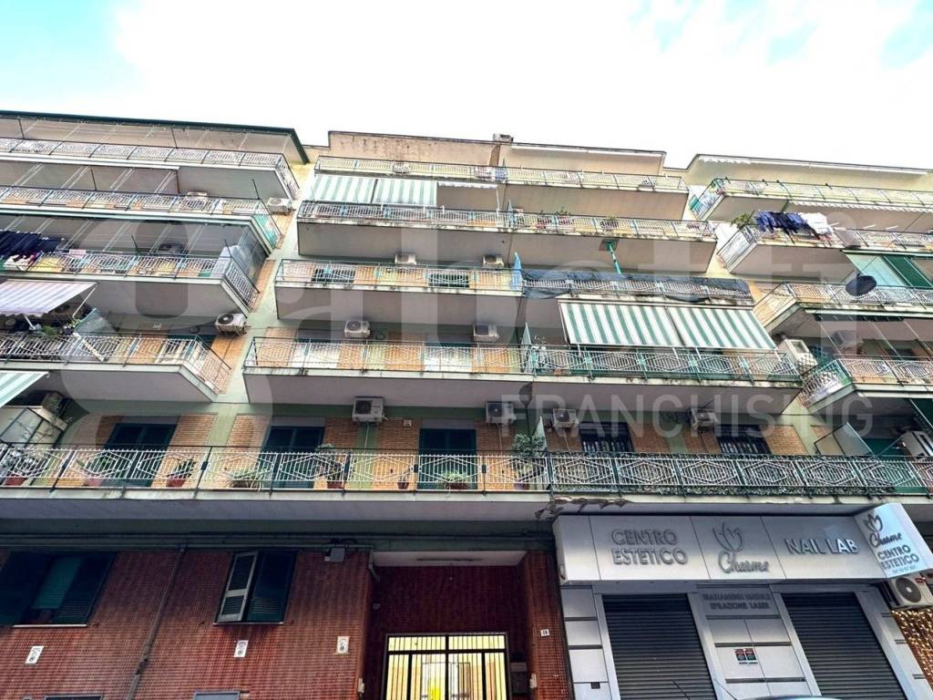 Appartamento a Arzano in via A. Saviano, 18 - Foto 2