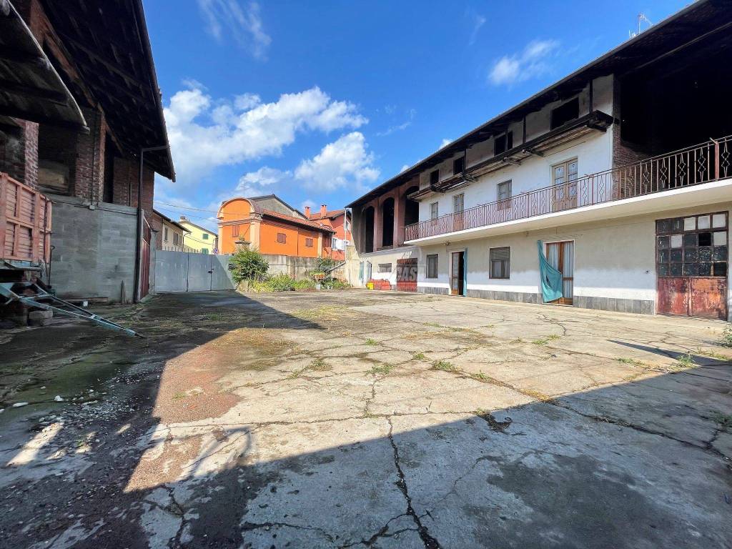 Casa indipendente a Vische in Via Lorenzo Amione - Foto 3