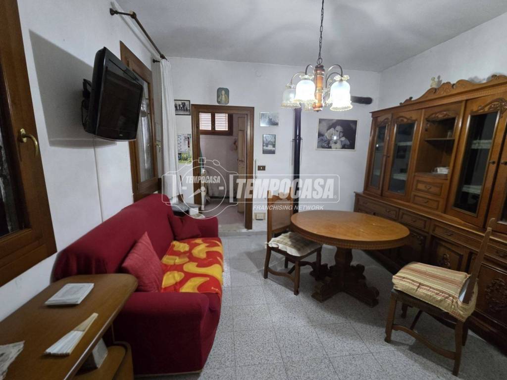 Casa indipendente a Lendinara in Via Marchefave 4 - Foto 5