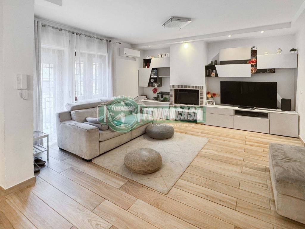 Appartamento a Anguillara sabazia in Via Col.ᶥᶥᵒ Varisco - Foto 2