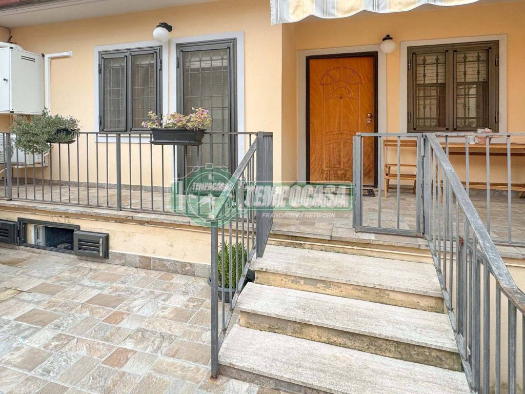 Appartamento a Anguillara sabazia in Via Col.ᶥᶥᵒ Varisco - Foto 4