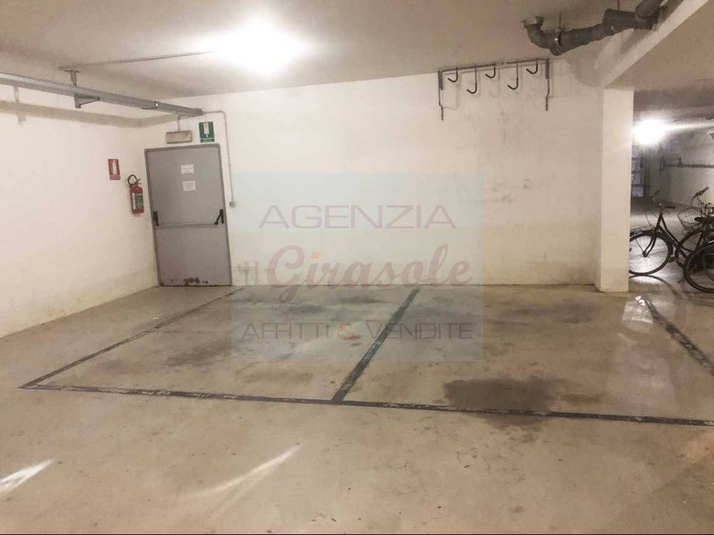 Box / garage a Tortoreto in Via 4 Novembre, 17 - Foto 2