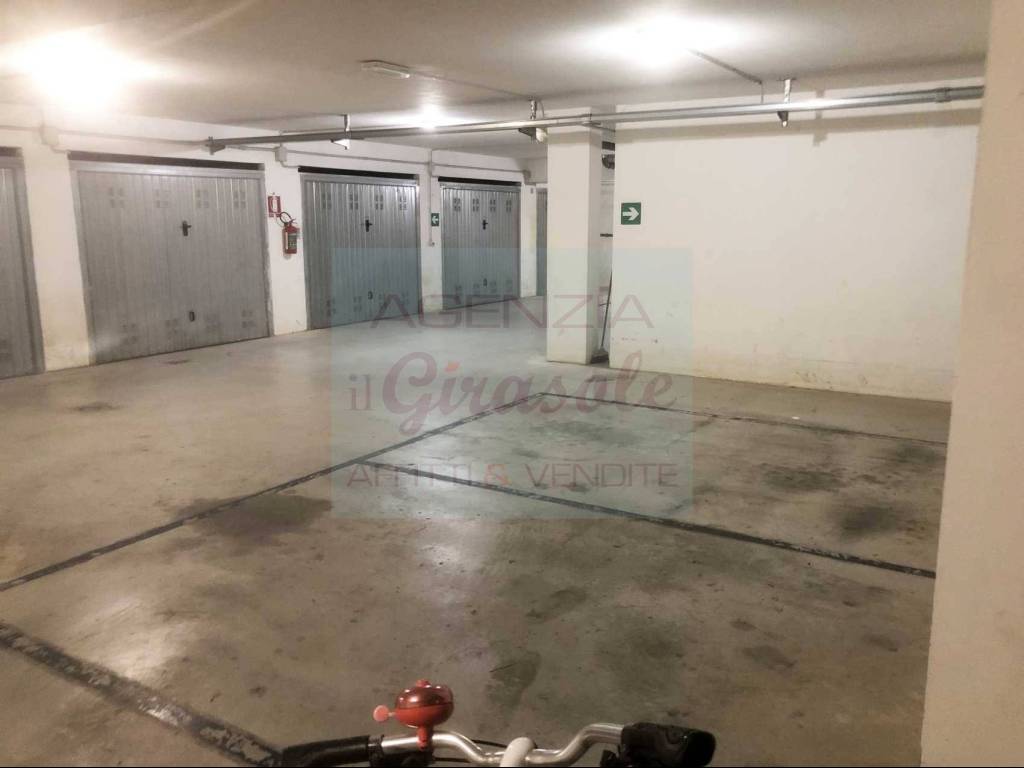 Box / garage a Tortoreto in Via 4 Novembre, 17 - Foto 4