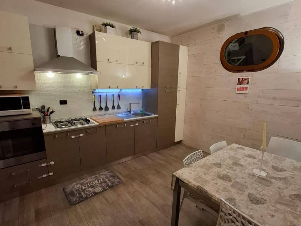 Villetta a schiera a Due carrare in Via dei Granatieri - Foto 2