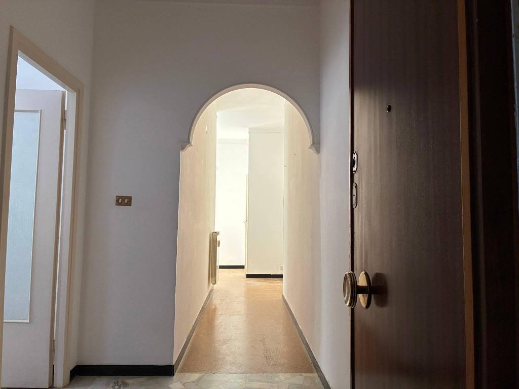 Appartamento a Genova in Via Costa Verde - Foto 2