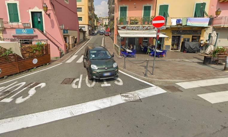 Box / garage a Arenzano in Via Sauli Pallavicino, 72 - Foto 2