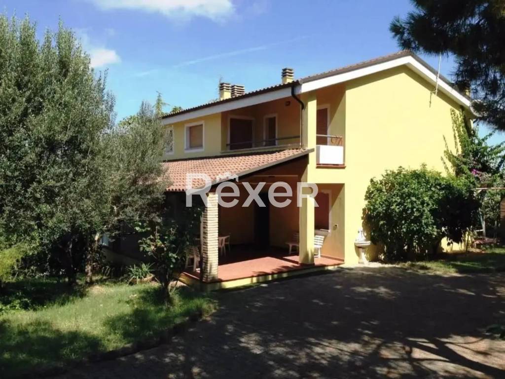 Villa a Colonnella in Via Fratte Grandi - Foto 2