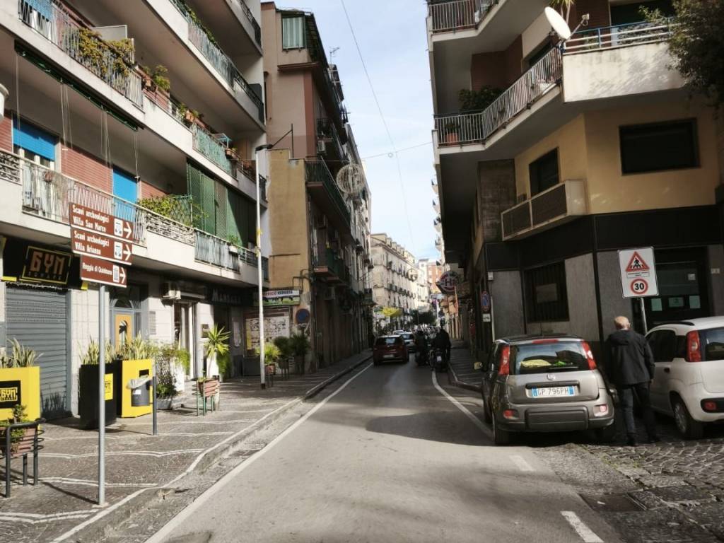 Appartamento a Castellammare di stabia in Via Regina Margherita - Foto 4