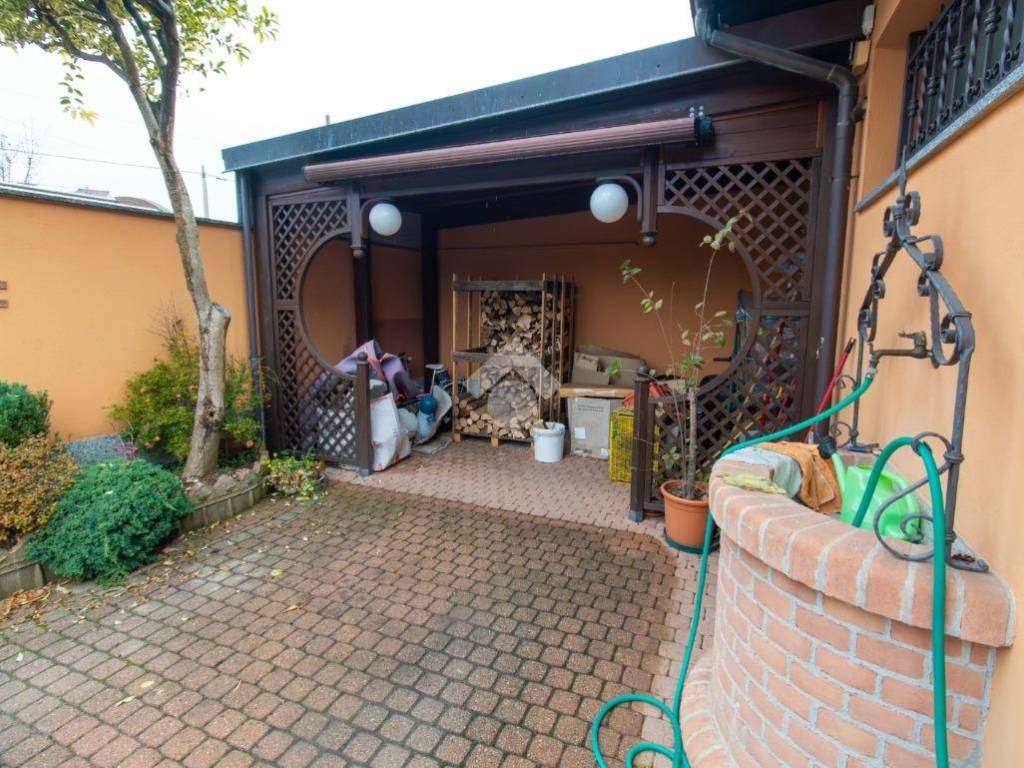 Casa indipendente a Leinì in Str. Roveglia Ruffini, 21 - Foto 3