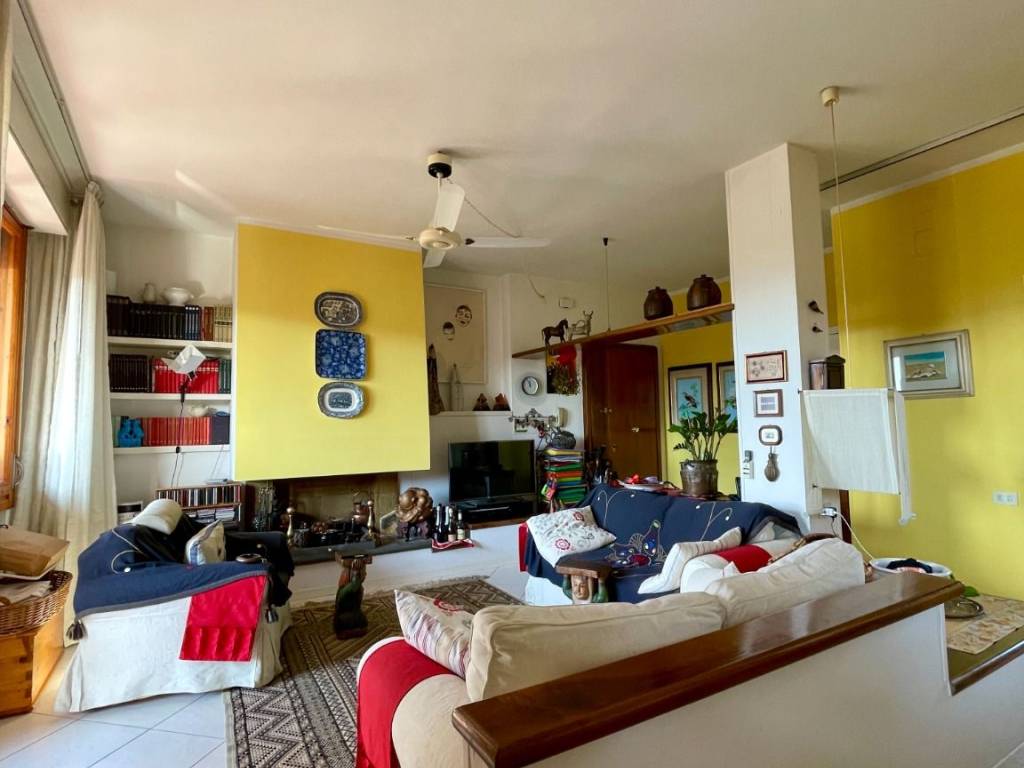 Appartamento a Scandicci in Via Ottorino Respighi - Foto 3