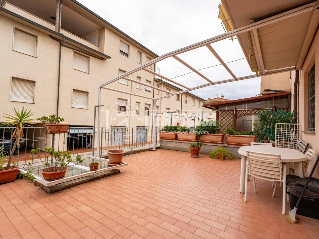 Appartamento a Castagneto carducci in Via Vecchia Aurelia - Foto 2