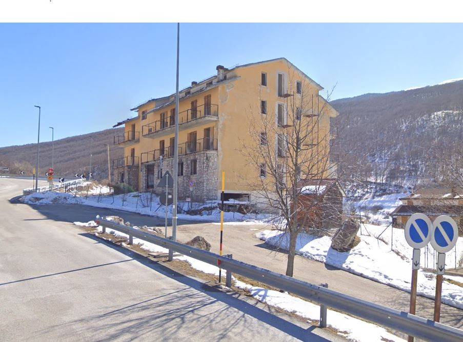 Palazzo / stabile a Lucoli in Via della Montagna - Foto 2
