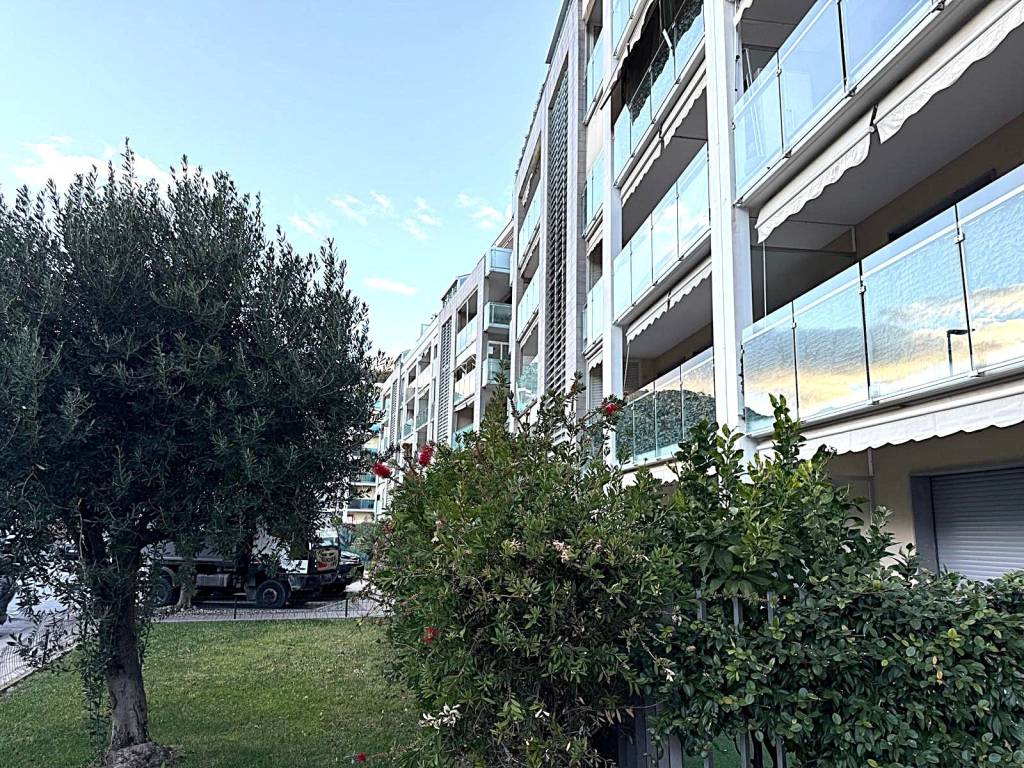 Appartamento a Albissola marina in Via Giovanni Paolo II, 15 - Foto 3