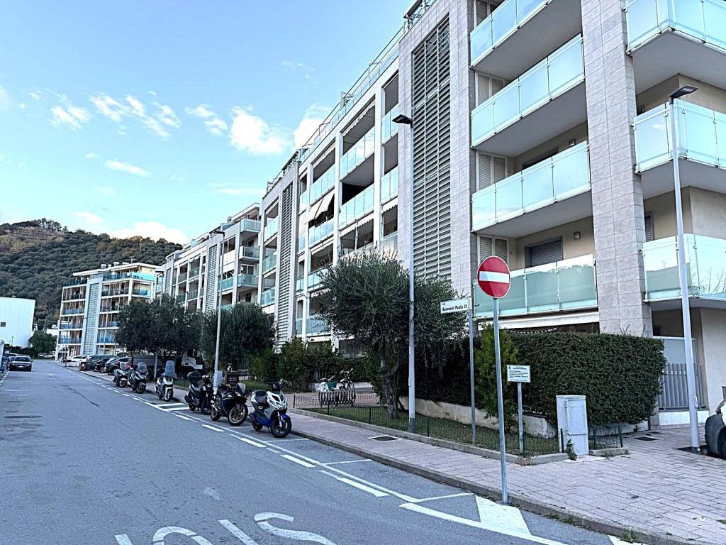 Appartamento a Albissola marina in Via Giovanni Paolo II, 15 - Foto 5