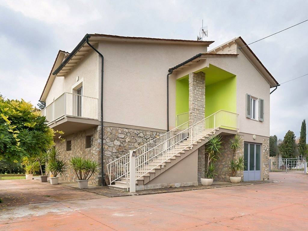 Villa a Santa maria a monte in Via San Michele - Foto 2