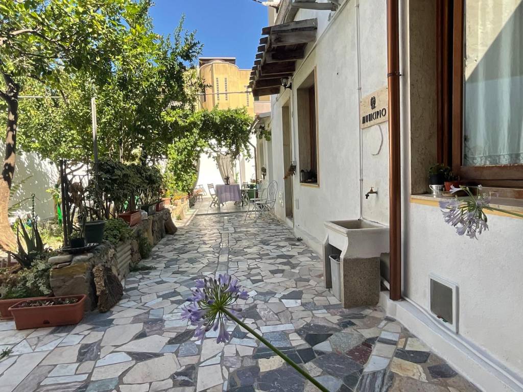 Appartamento a Monserrato in Via delle Urne, 38 - Foto 3