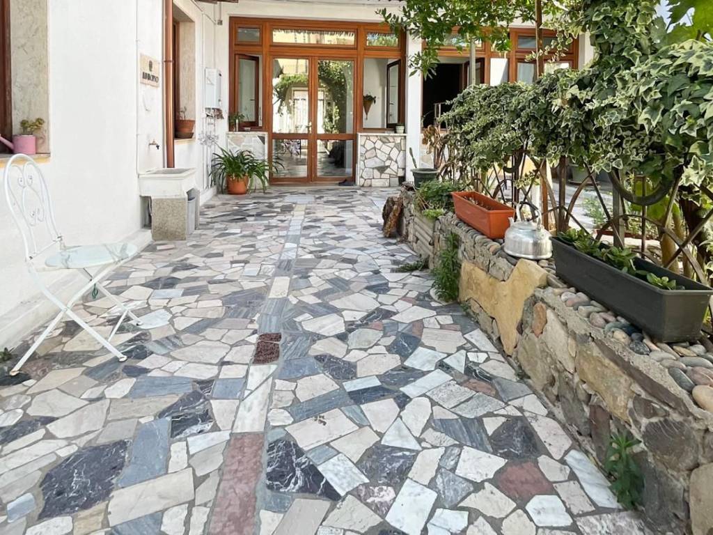 Appartamento a Monserrato in Via delle Urne, 38 - Foto 4