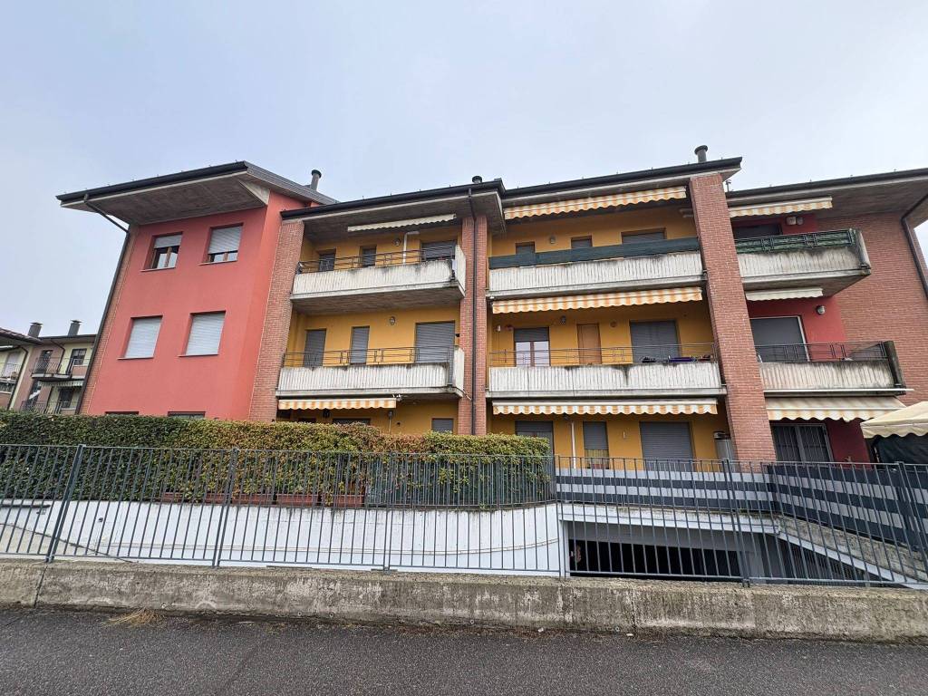 Appartamento a Osio sotto in Via Don Giovanni Minzoni, 2 - Foto 2