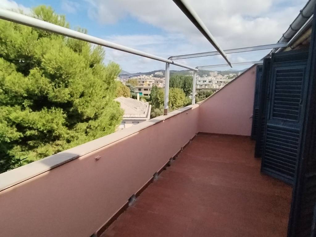 Attico / mansarda a Genova in Via della Sirena - Foto 4