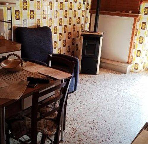 Villa a Cagli in Via Paravento 73 - Foto 4