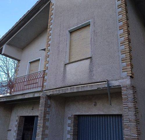 Villa a Frontone in Via Faeto - Foto 2