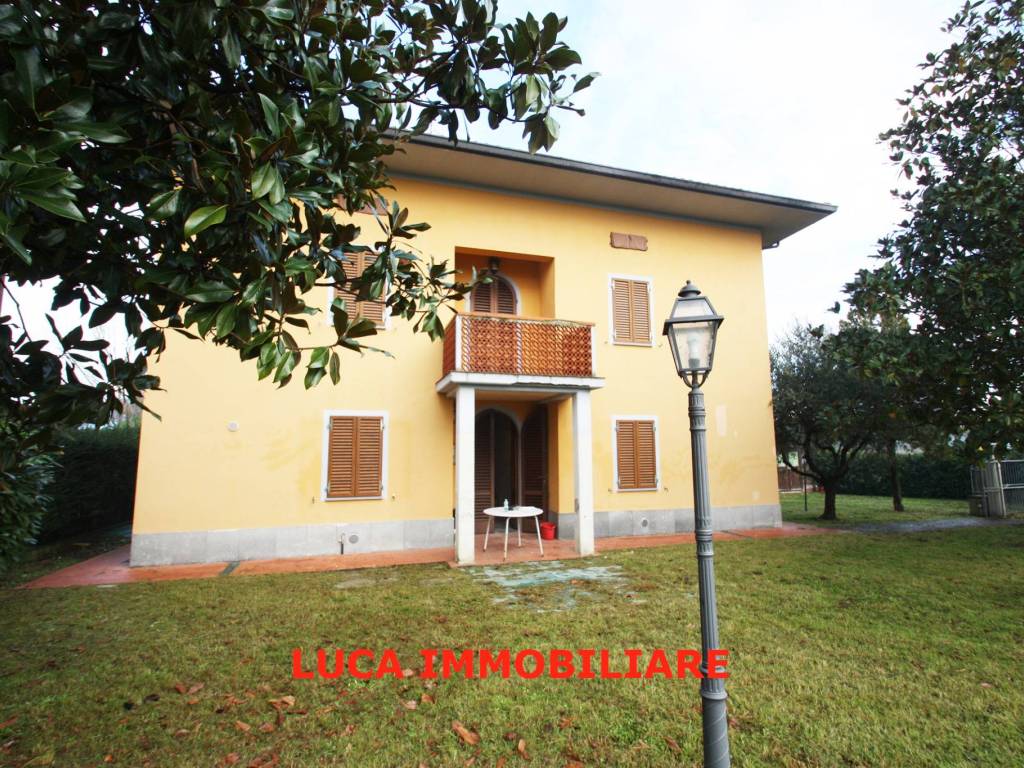 Villa a Buggiano in Via 24 Maggio, 64 - Foto 2