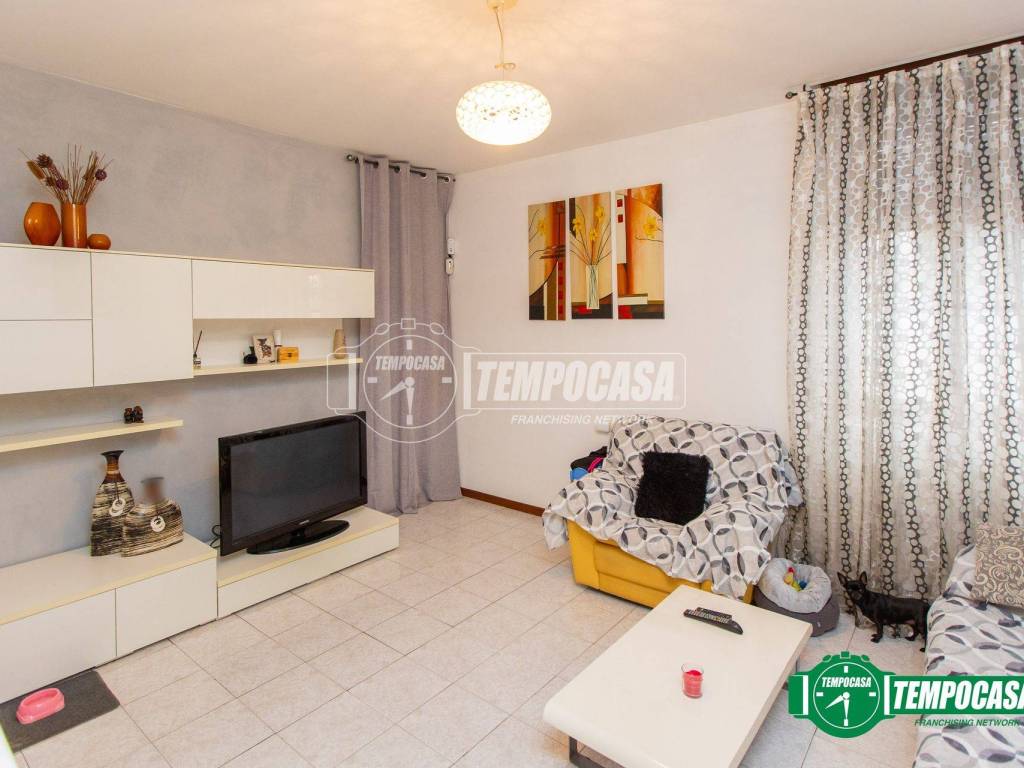 Villa a Vanzaghello in Via Repubblica 3 - Foto 3