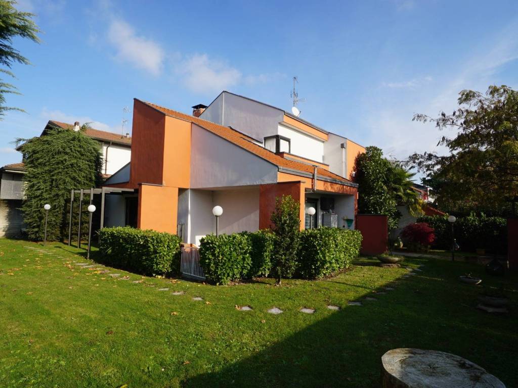 Villa a Cassolnovo in Via Genova - Foto 4