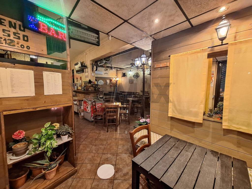 Immobile a Tradate in VIA CROCEFISSO, 33 - Foto 5