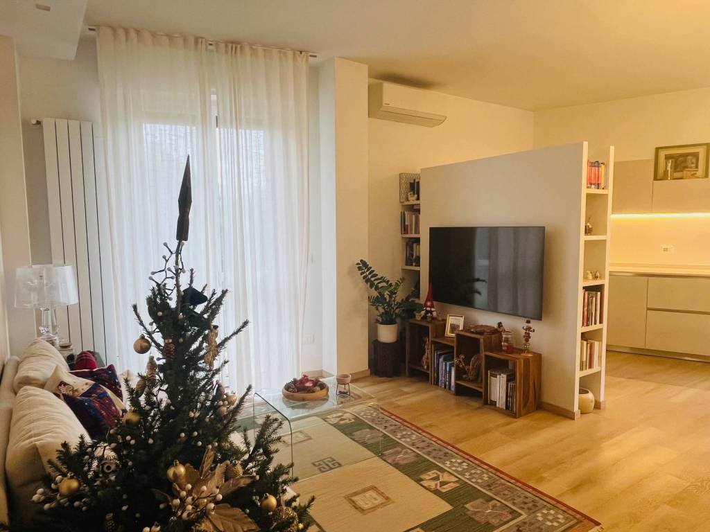 Appartamento a Livorno in Viale dei Pini - Foto 4
