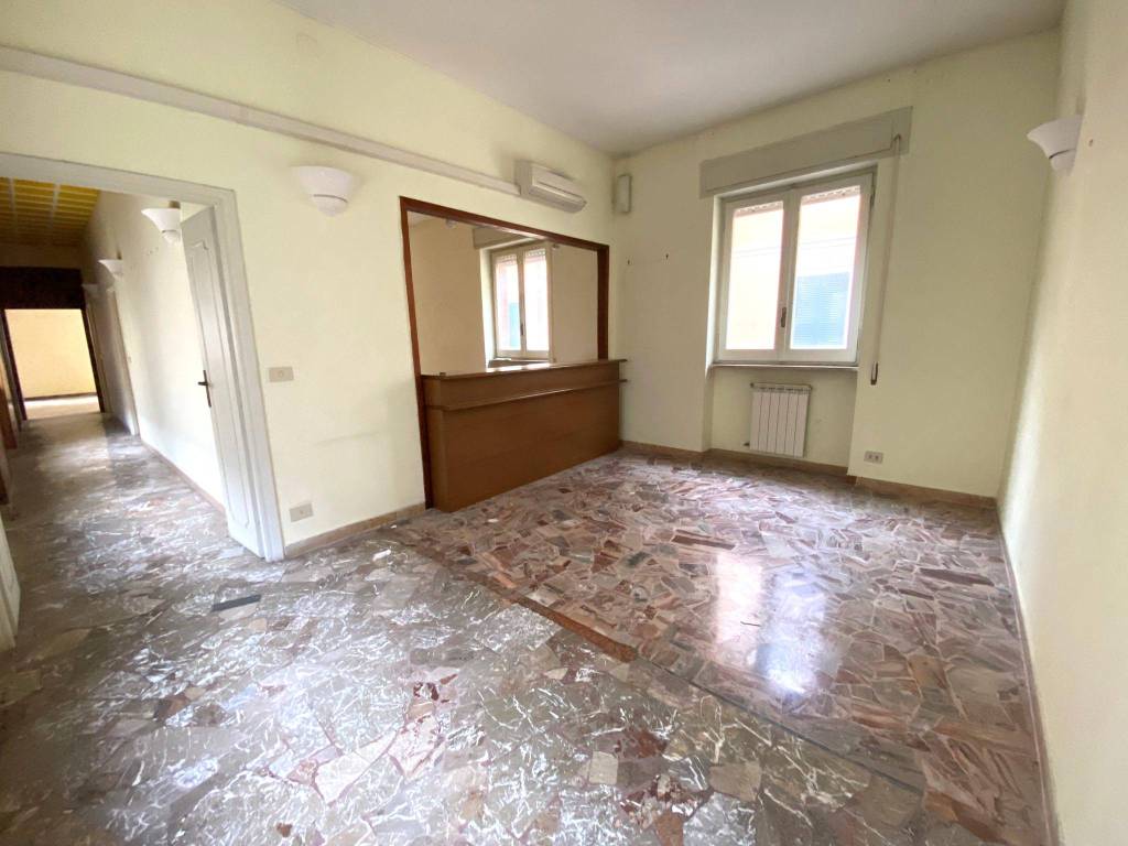 Appartamento a Albano laziale in Via Albalonga, 4 - Foto 2