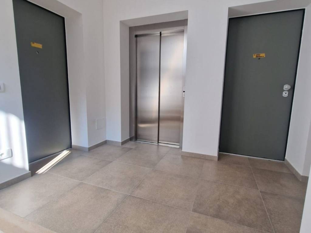 Appartamento a Mantova in Via Giuseppe Scalarini, 3 - Foto 2