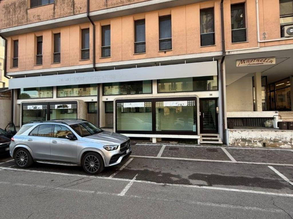 Immobile a Ostiglia in Via Vittorio Veneto, 40 - Foto 2