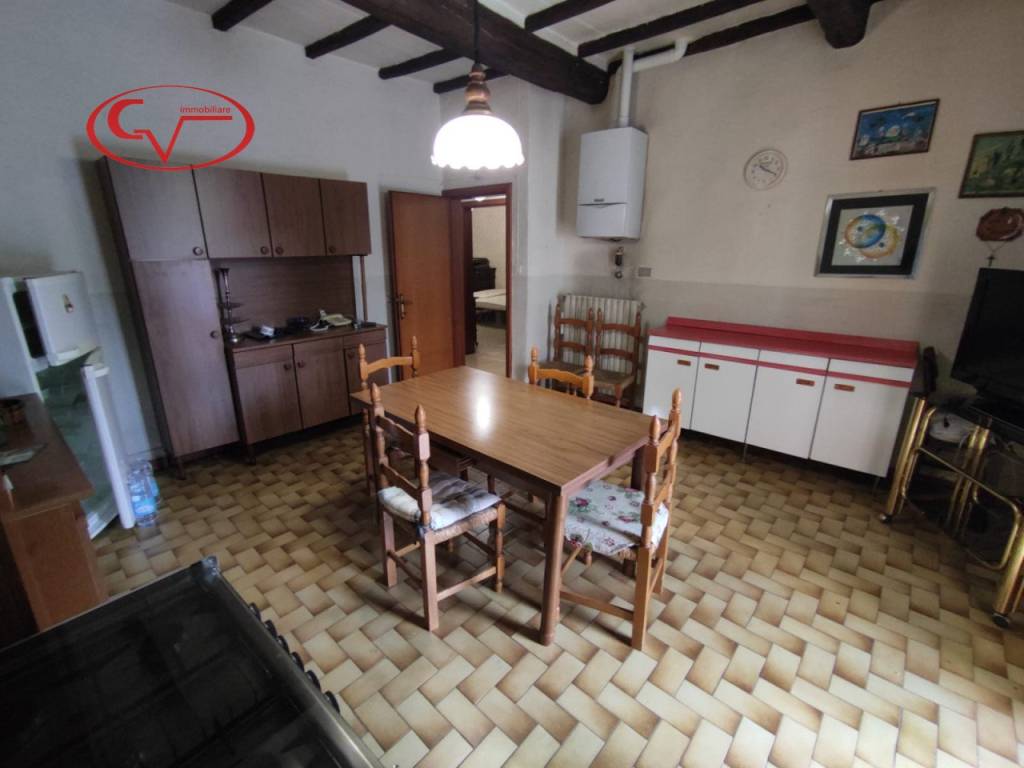 Appartamento a Montevarchi in Piazza del Secco - Foto 2