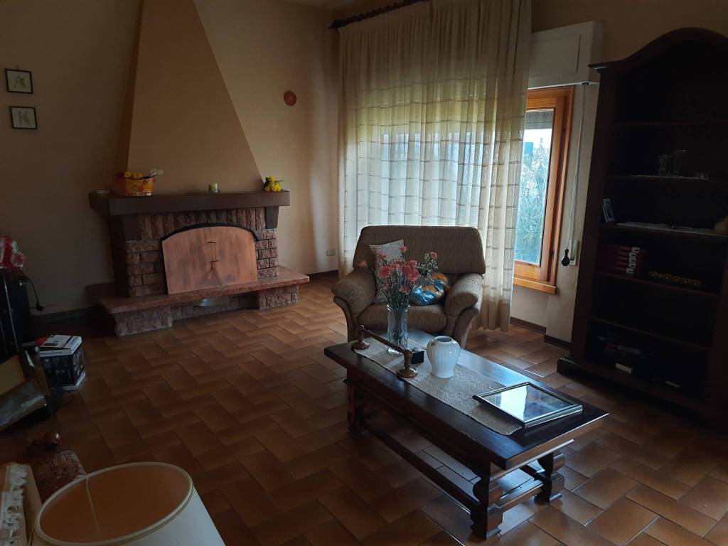 Villa a Monsummano terme in Via Cesare Battisti - Foto 3