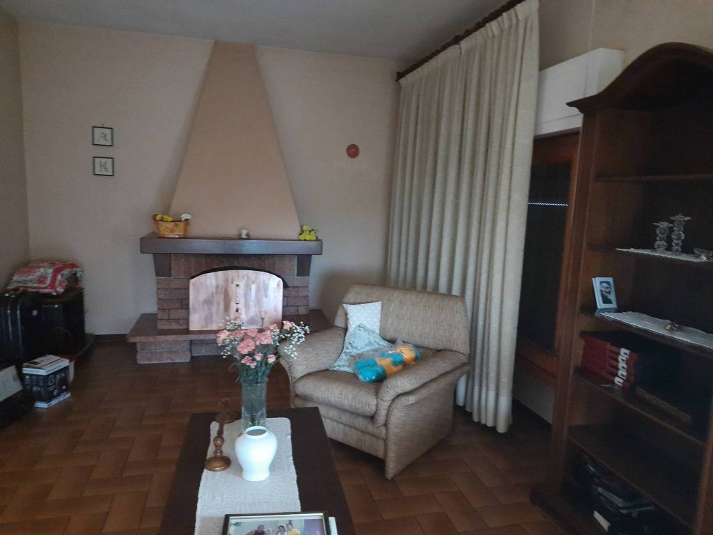 Villa a Monsummano terme in Via Cesare Battisti - Foto 4