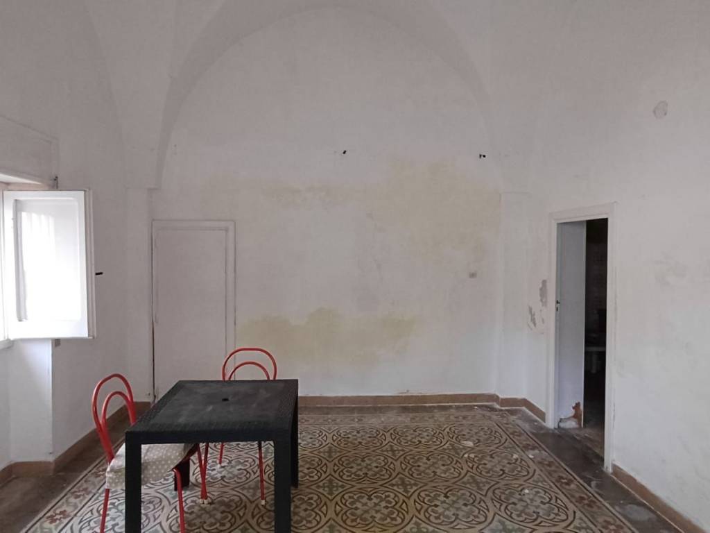 Appartamento a Francavilla fontana in Via Francesco Ribezzo, 21 - Foto 2