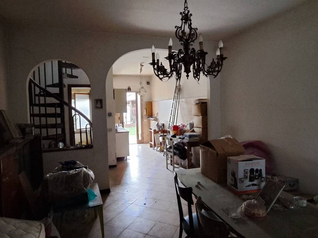 Appartamento a Cislago in Via Camillo Benso di Cavour, 98 - Foto 5