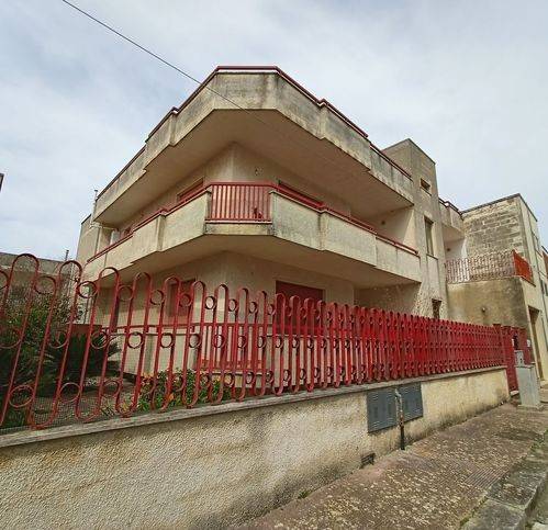 Villa a Castrignano de' greci in Via Volta 44 - Foto 3