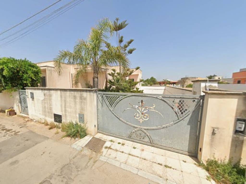 Appartamento a Squinzano in Via Sant'Elia, 176 - Foto 2