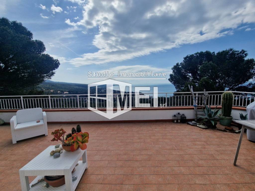 Villa a Livorno in via Kaiser Parodi - Foto 2
