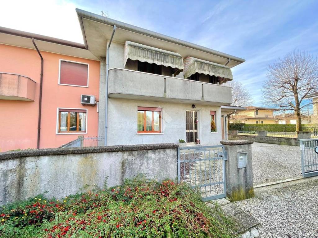 Villa a Castelfranco veneto in Via Sile, 84 - Foto 3