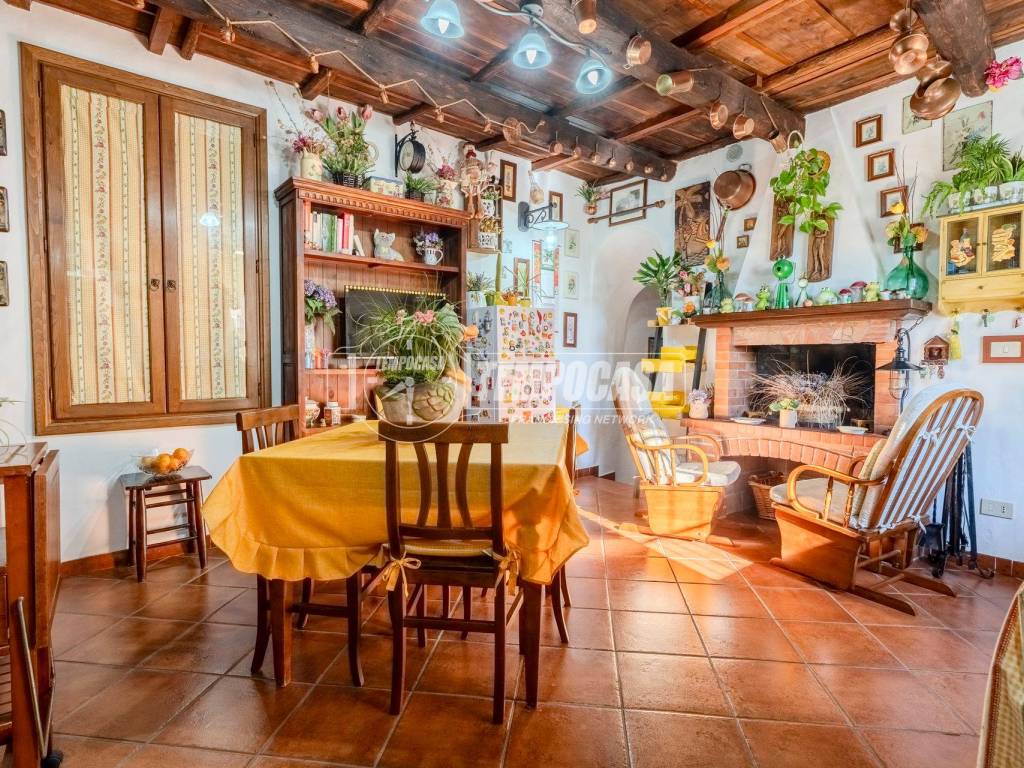 Casa indipendente a Vetralla in Contrada Valle Calandrella - Foto 4