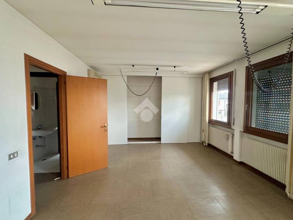 Immobile a Castelfranco veneto in Via Pietro Damini, 43 - Foto 5