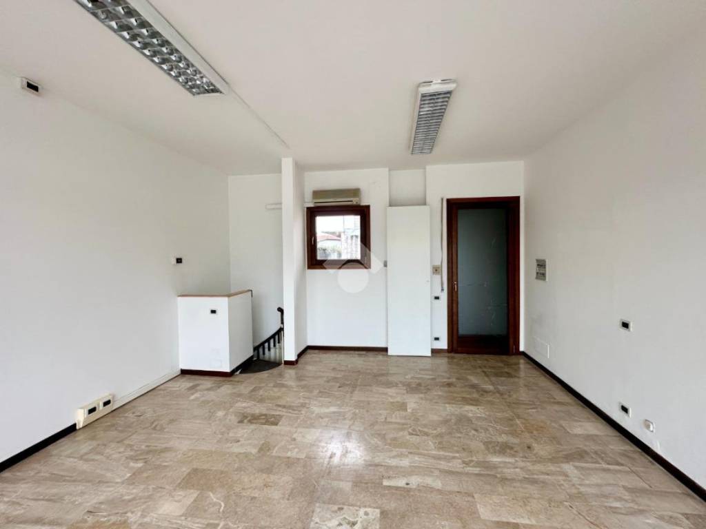 Immobile a Castelfranco veneto in Via Pietro Damini, 1 - Foto 4